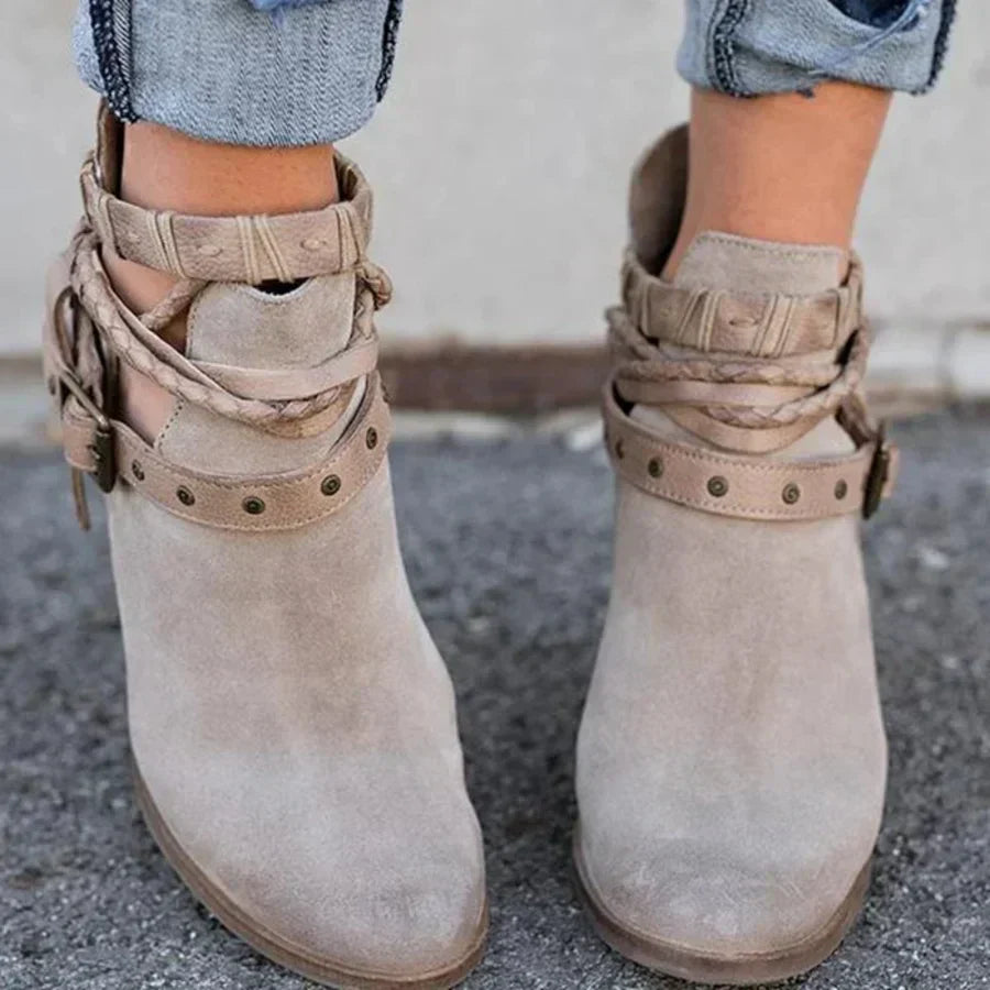 Stylish Women's Ankle Boots Izabela