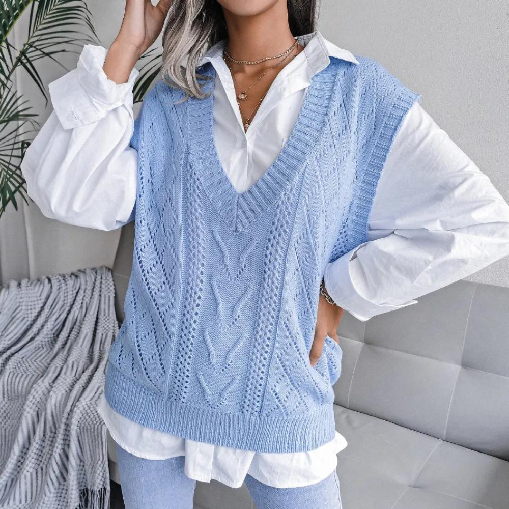 Relaxed Fit Women's Sleeveless Sweater Vest - OutfitLondon