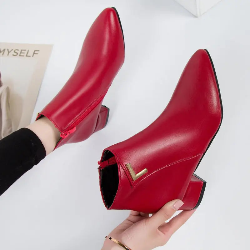 Ladies Comfortable Zip Ankle Boots