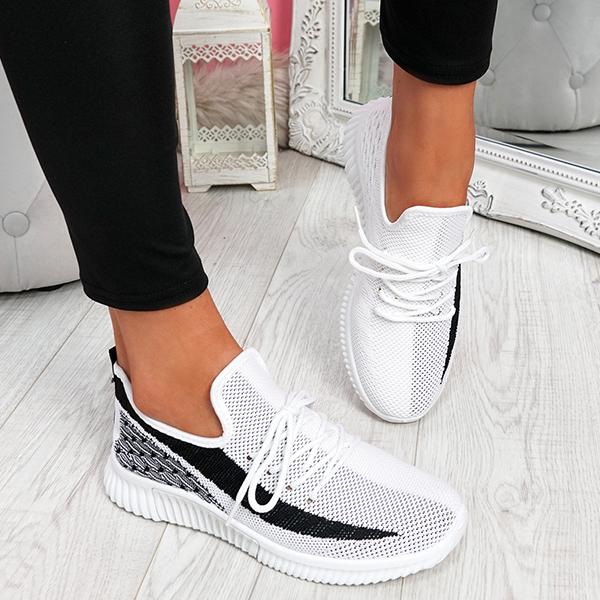 Airy Grip Running Shoes
