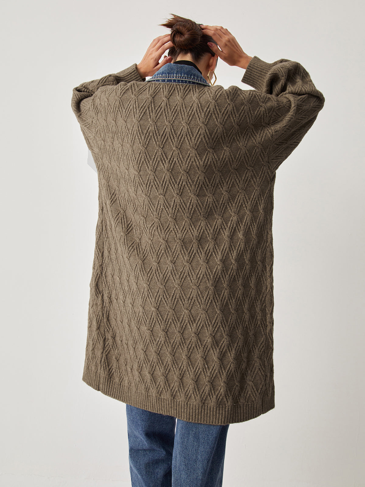 Fashionable Ladies Diamond Pattern Long Cardigan