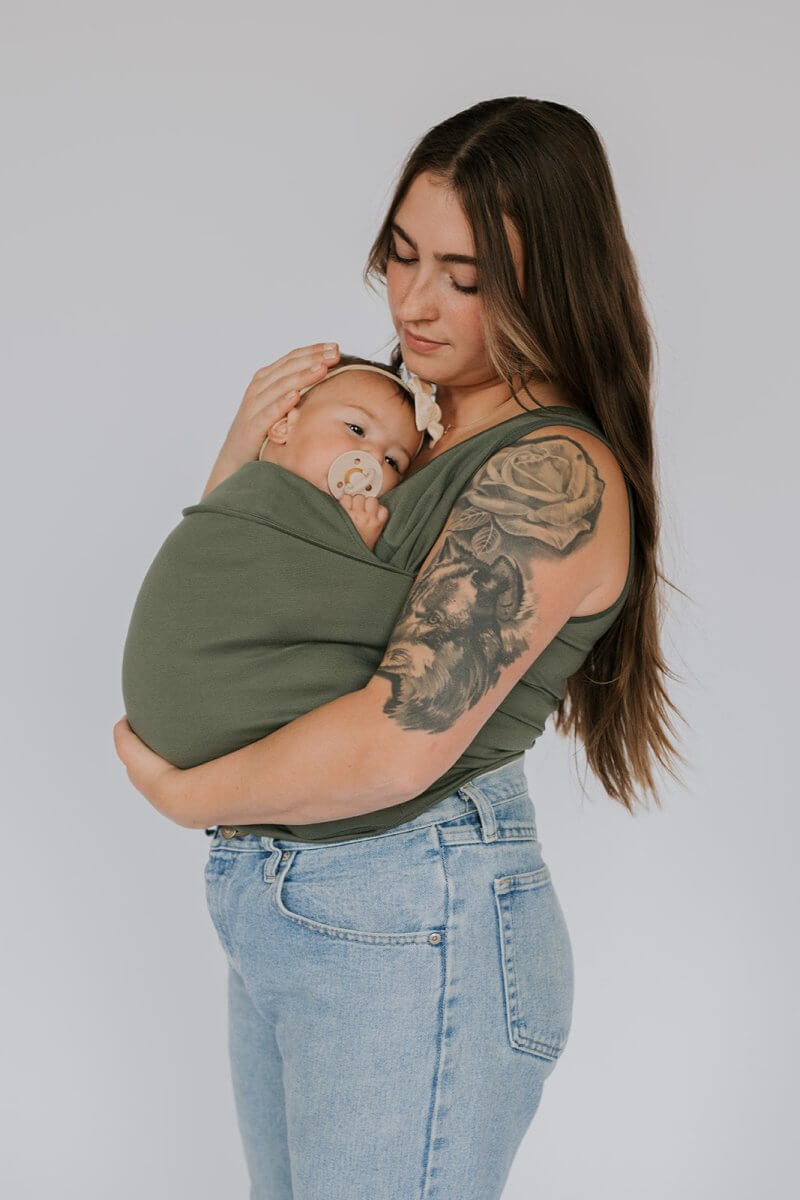 Comfortable Infant Carrier for Daily Use