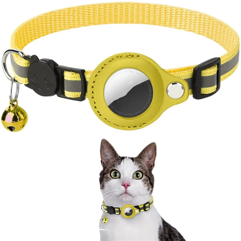 Comfortable Cat Collar with Quick Release and Glow Strap