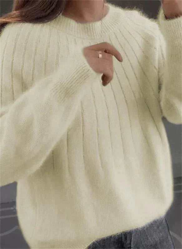 Classic Fit Crew Neck Knit Sweater for Women