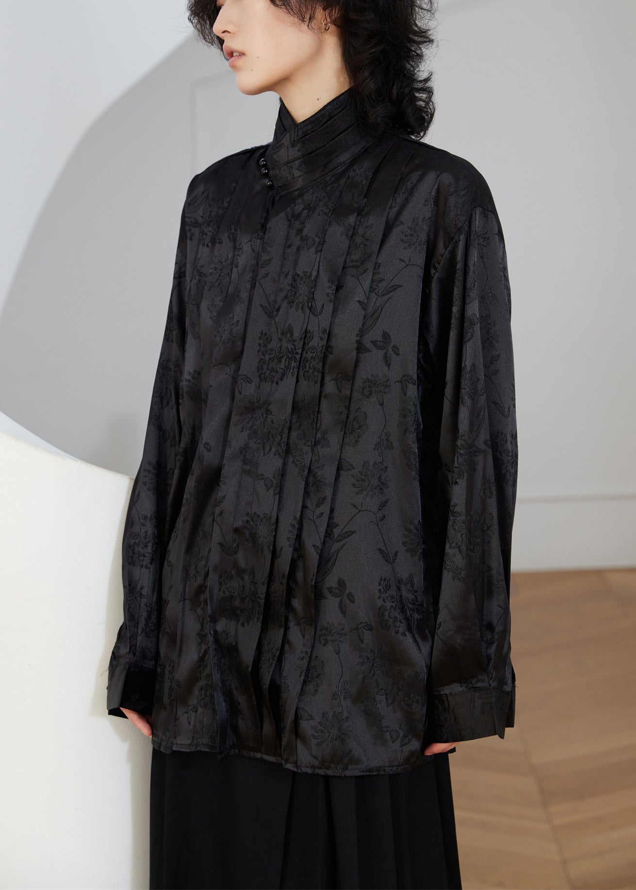 Women's Silk Blouse Mandarin Collar Black - OutfitLondon