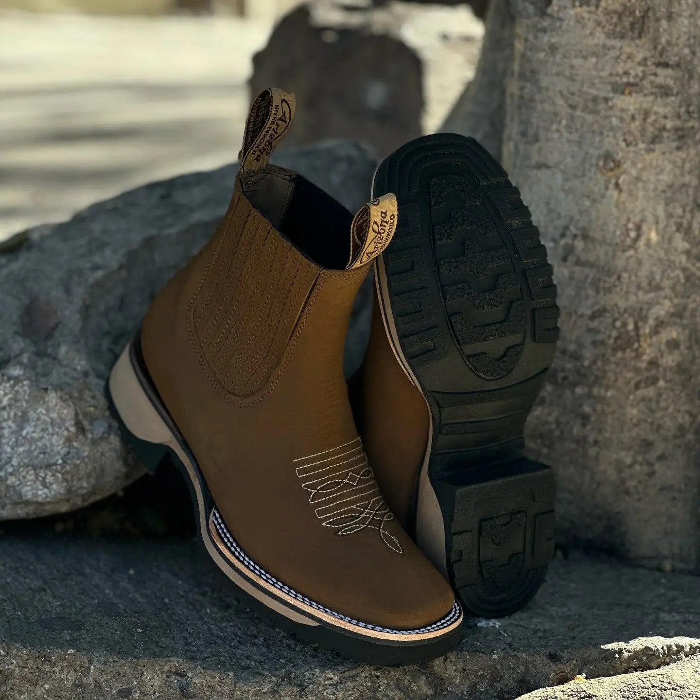 Rugged Leather Look Cowboy Boots for Men and Women - OutfitLondon