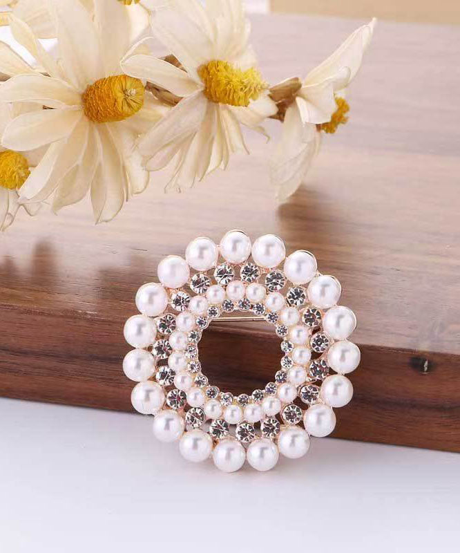 Women's Floral Brooch White Alloy 4.2cm Square - OutfitLondon
