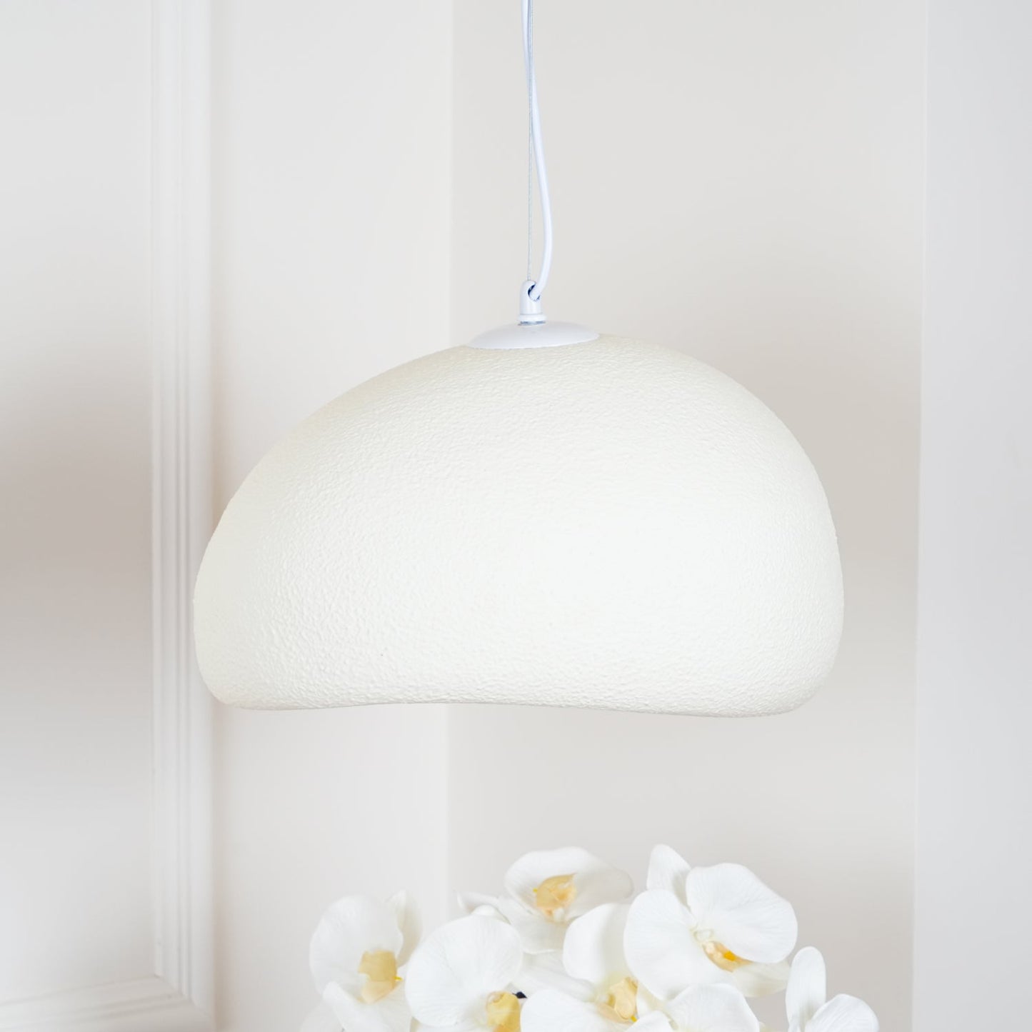 Sleek Contemporary LED Hanging Light Fixture