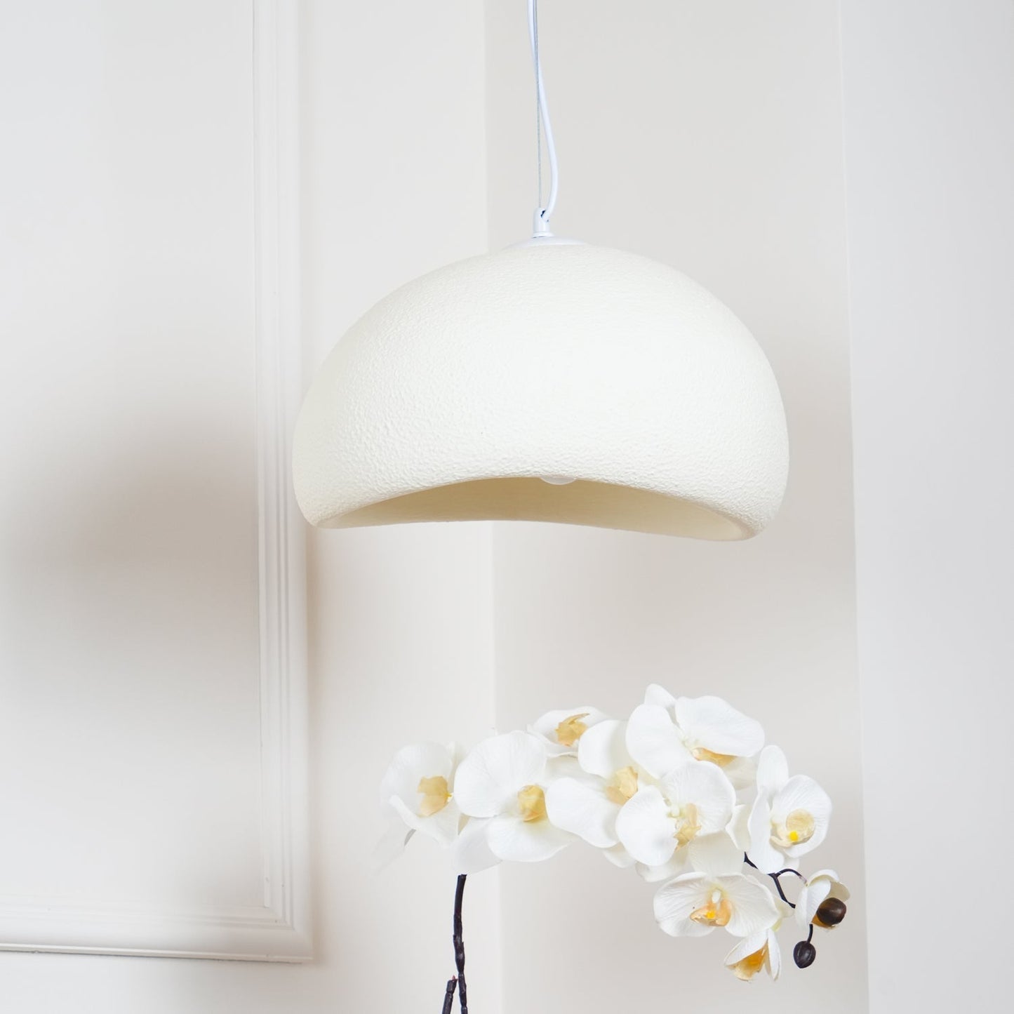 Sleek Contemporary LED Hanging Light Fixture