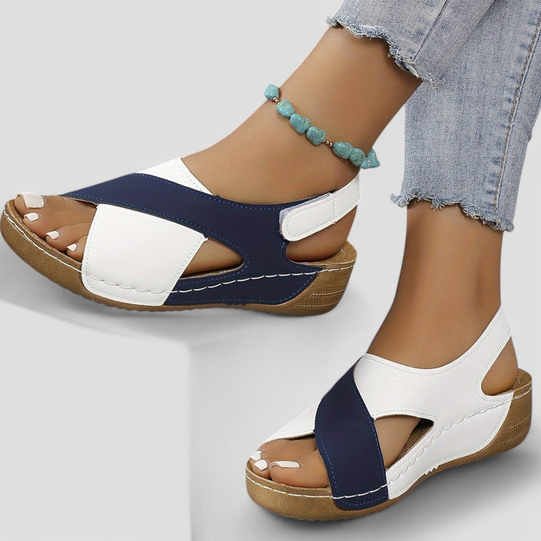 Relaxed Fit Womens Sandals