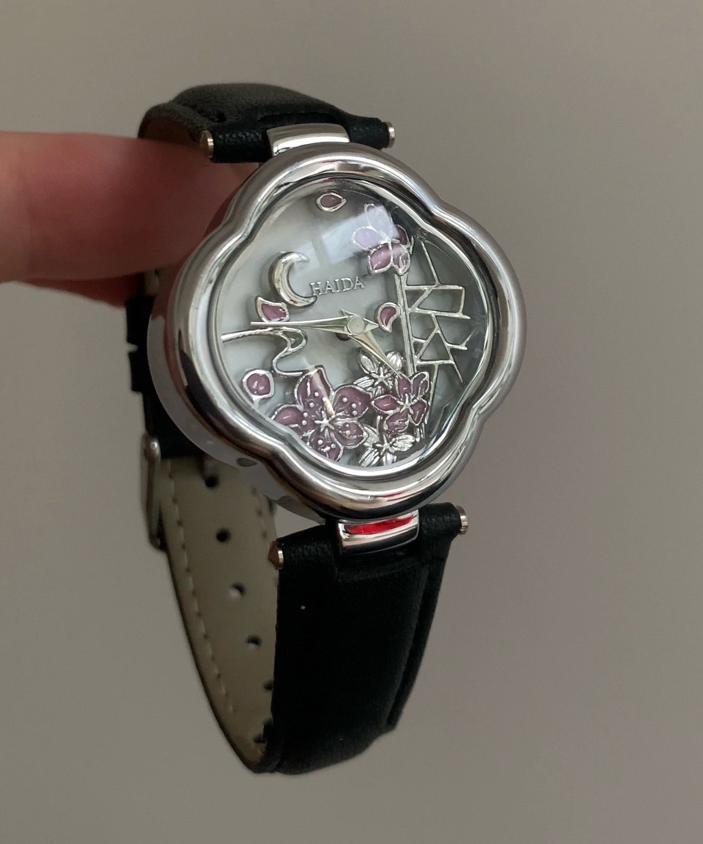 Women's Leather Crystal Watch Black Metal Hardlex Crystal - OutfitLondon