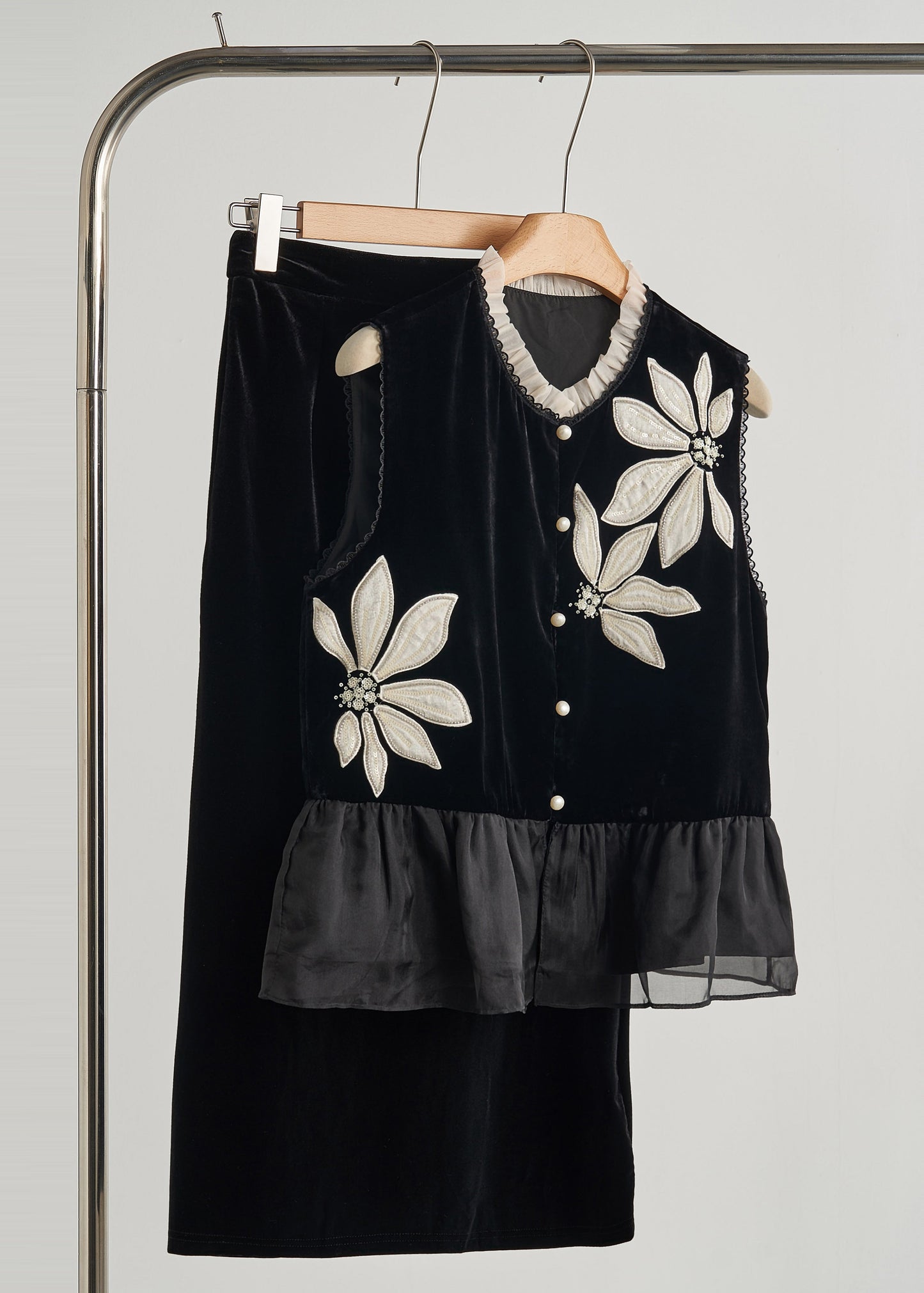 Women's Velvet Patchwork Vest Black Embroidery One Size - OutfitLondon