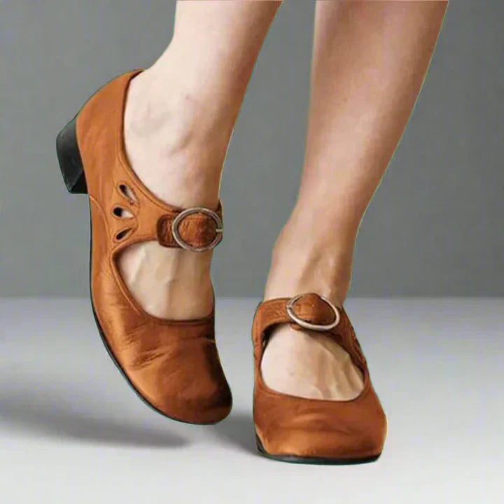 Supportive Ladies Leather Summer Sandals