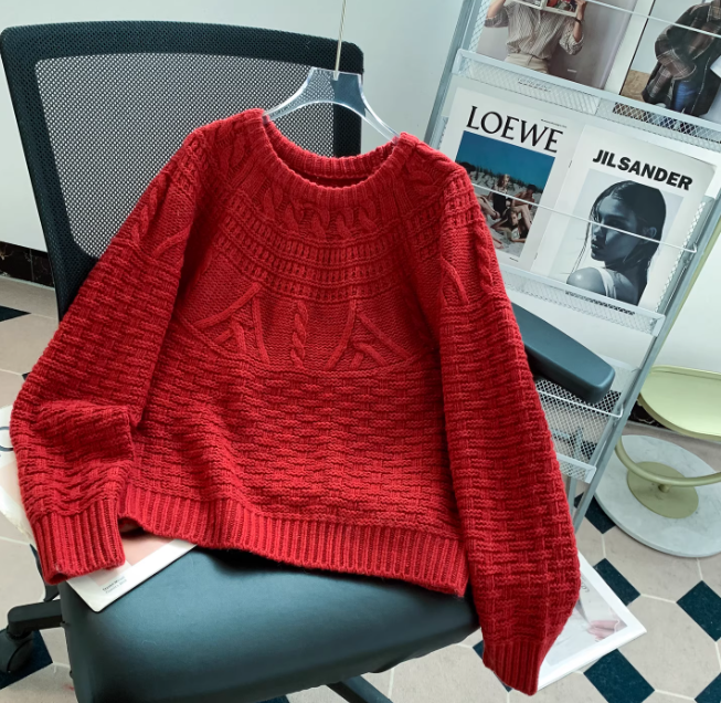 Traditional Round Neck Warm Knit Sweater