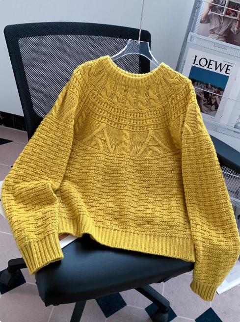 Traditional Round Neck Warm Knit Sweater
