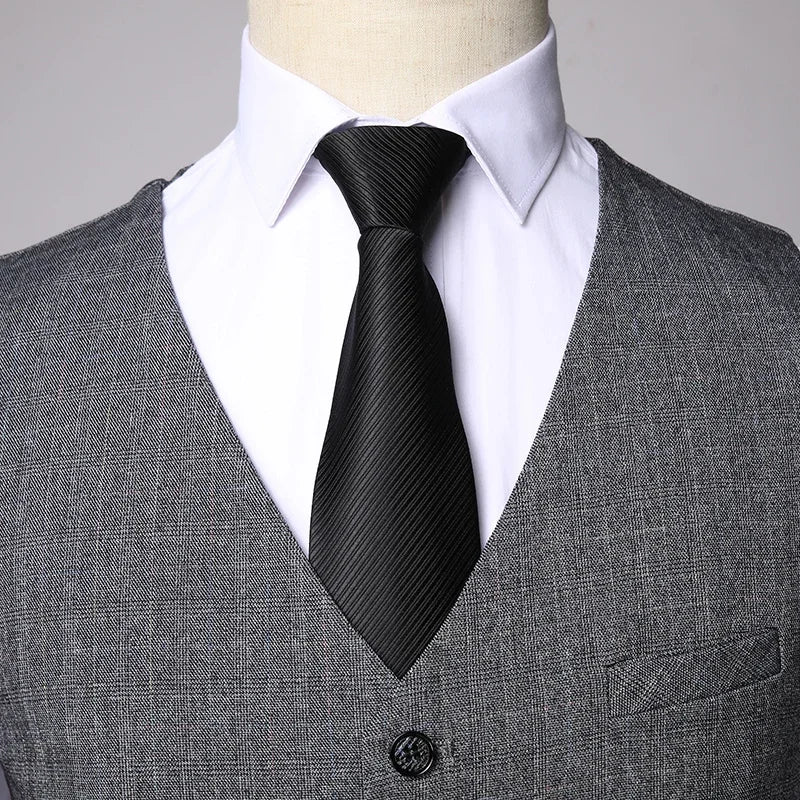 Classic Tailored Fit Men's 3-Piece Suit