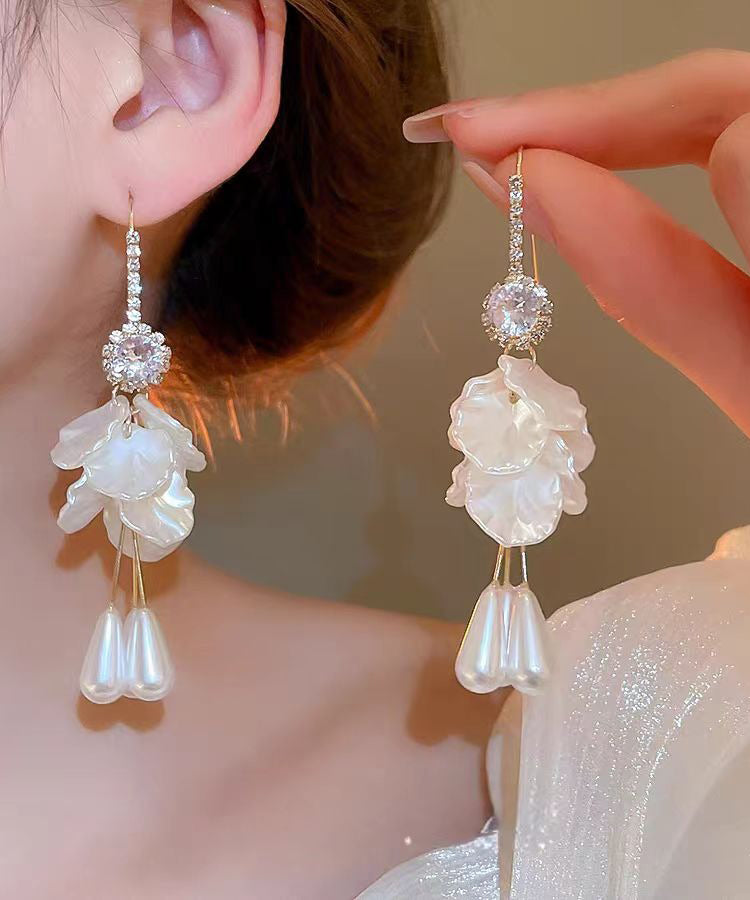 Women's White Copper Dangle Earrings Acrylic Pearl Drop - OutfitLondon