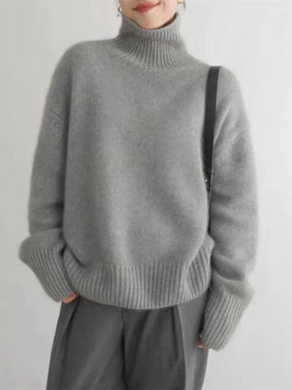 Soft Women's Luxury Crew Neck Sweater - OutfitLondon