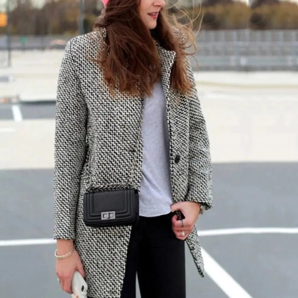 Classic Women's Houndstooth Wool Trench Coat - OutfitLondon