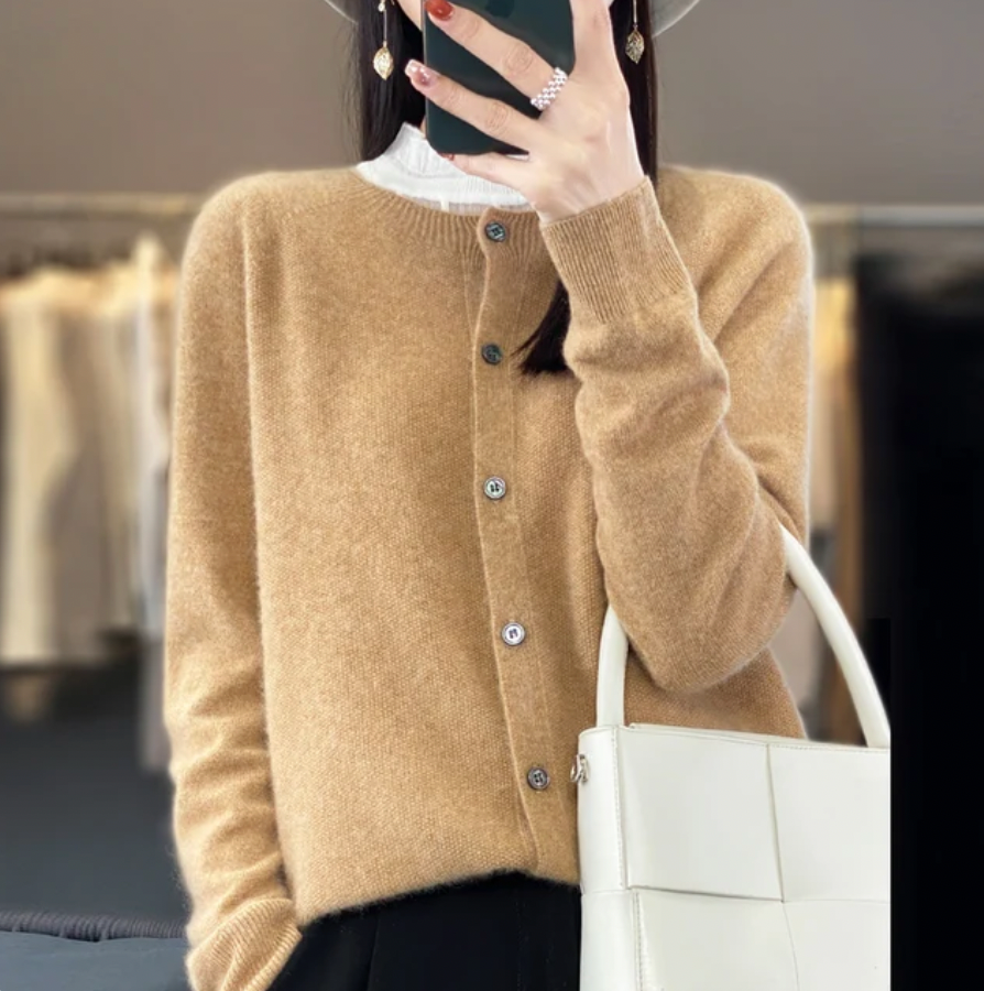 Soft Women's Wool Crew Neck Sweater