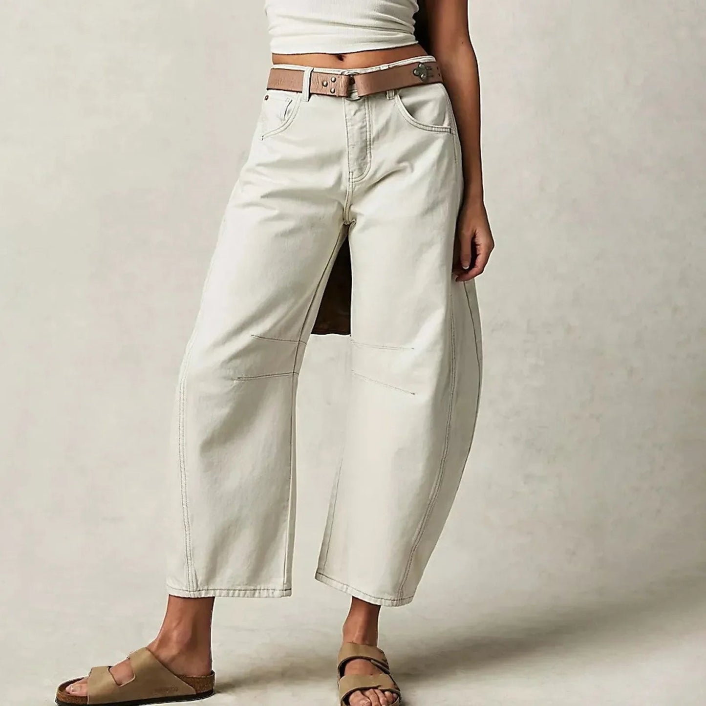 Relaxed Fit Women's Straight Jeans