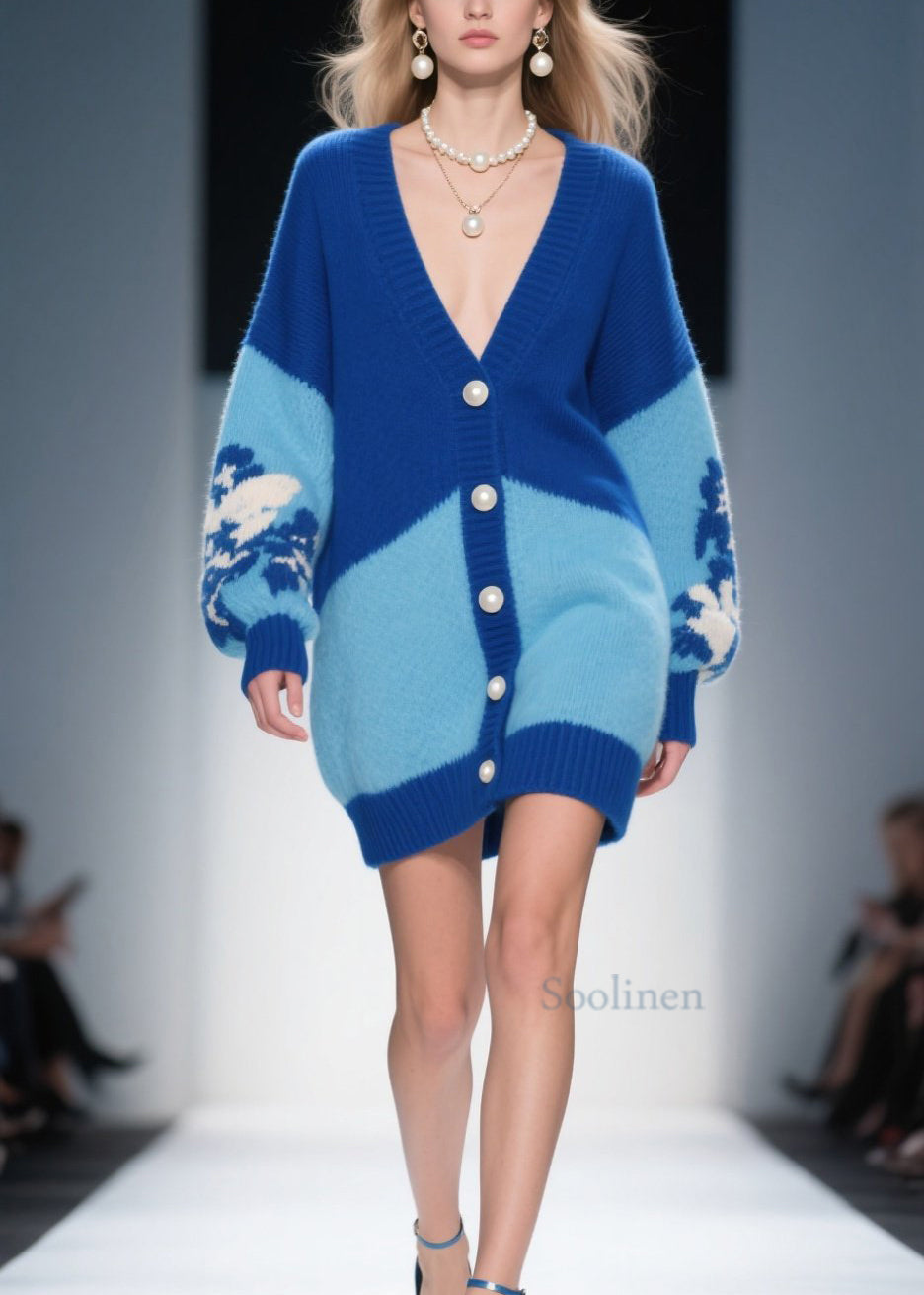 Women's Oversized Blue V Neck Cardigan Soft Knit - OutfitLondon