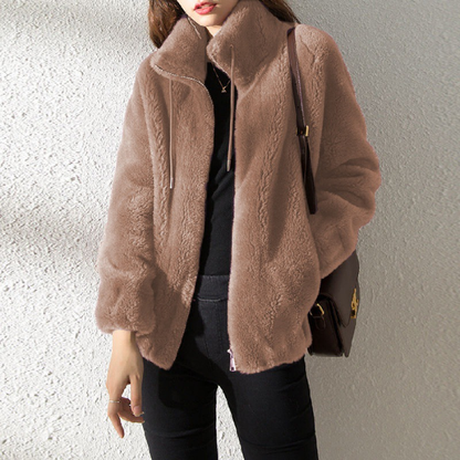 Cozy Women's Faux Fur Jacket for Daily Wear - OutfitLondon