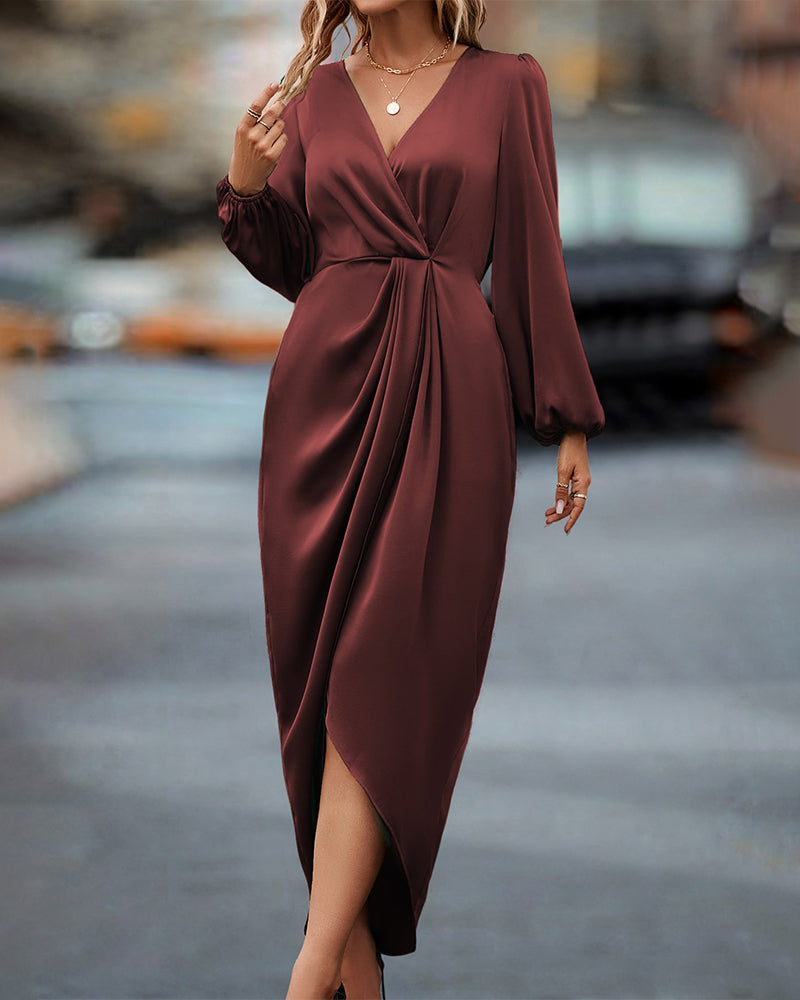 Elegant V-Neck Midi Dress with Long Sleeves - OutfitLondon