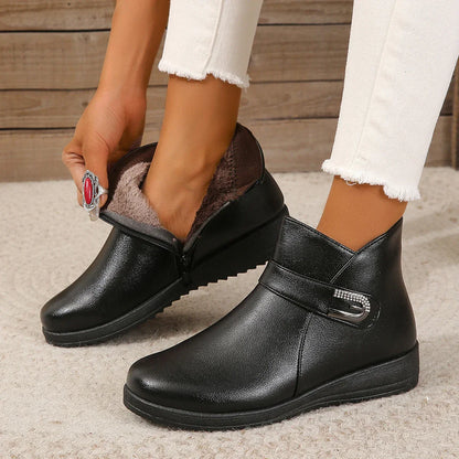 Cozy Thermal Snow Boots - Insulated Water Resistant Footwear - OutfitLondon