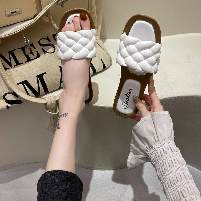 Relaxing Womens Beach Flip Flop Sandals