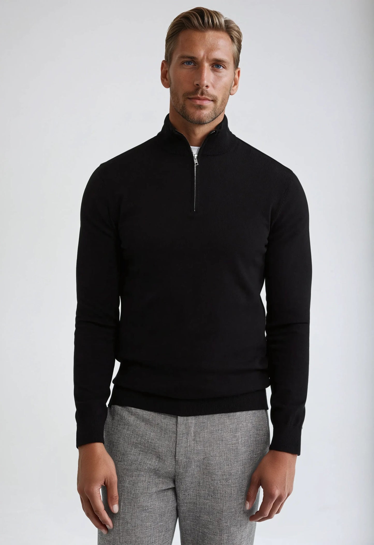 Classic Men's Black Crew Neck Sweater - OutfitLondon