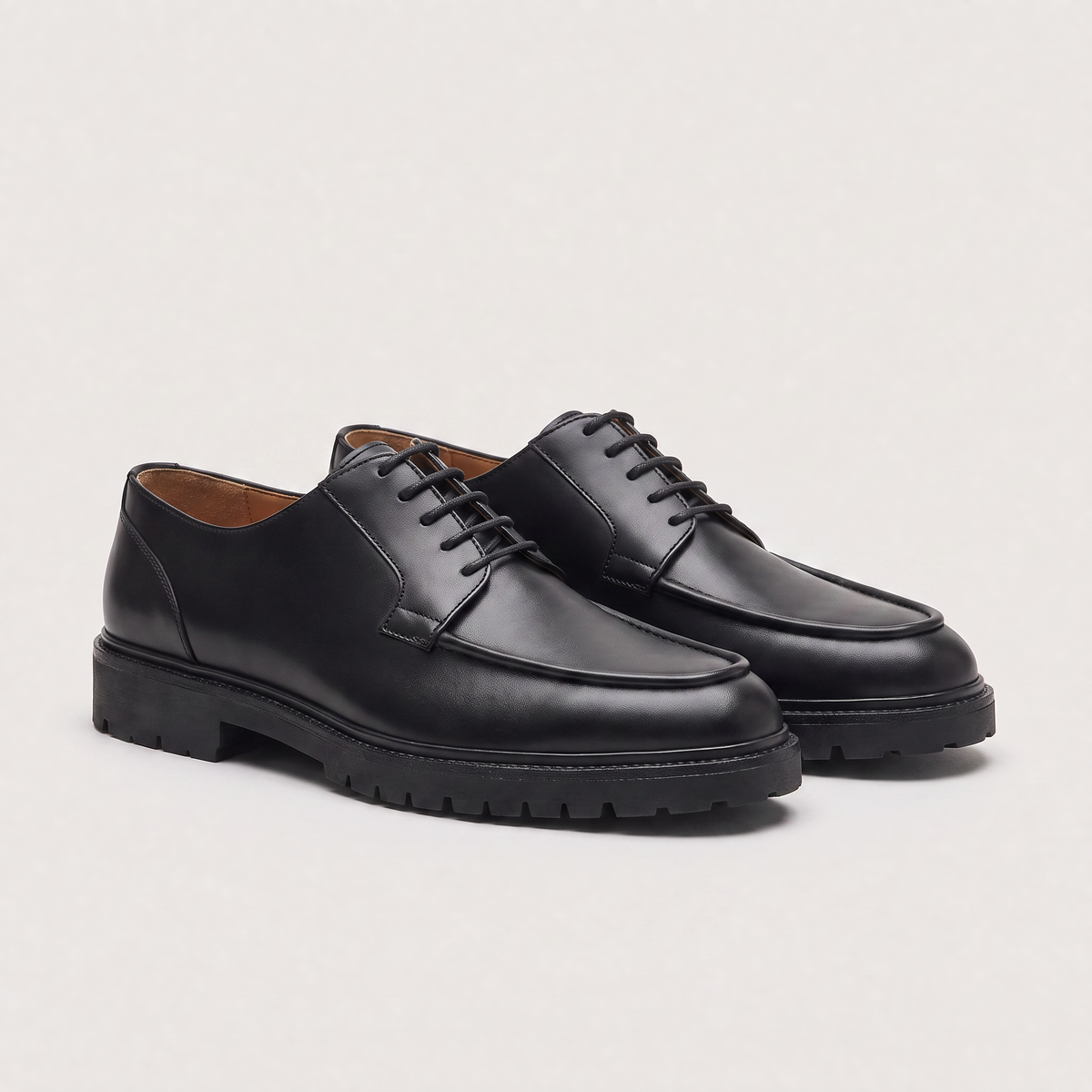 Men's Classic Leather Apron-Toe Derby Shoes