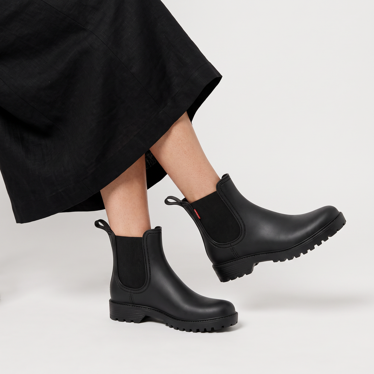Women's Waterproof Leather Chelsea Rain Boots with Lugged Sole