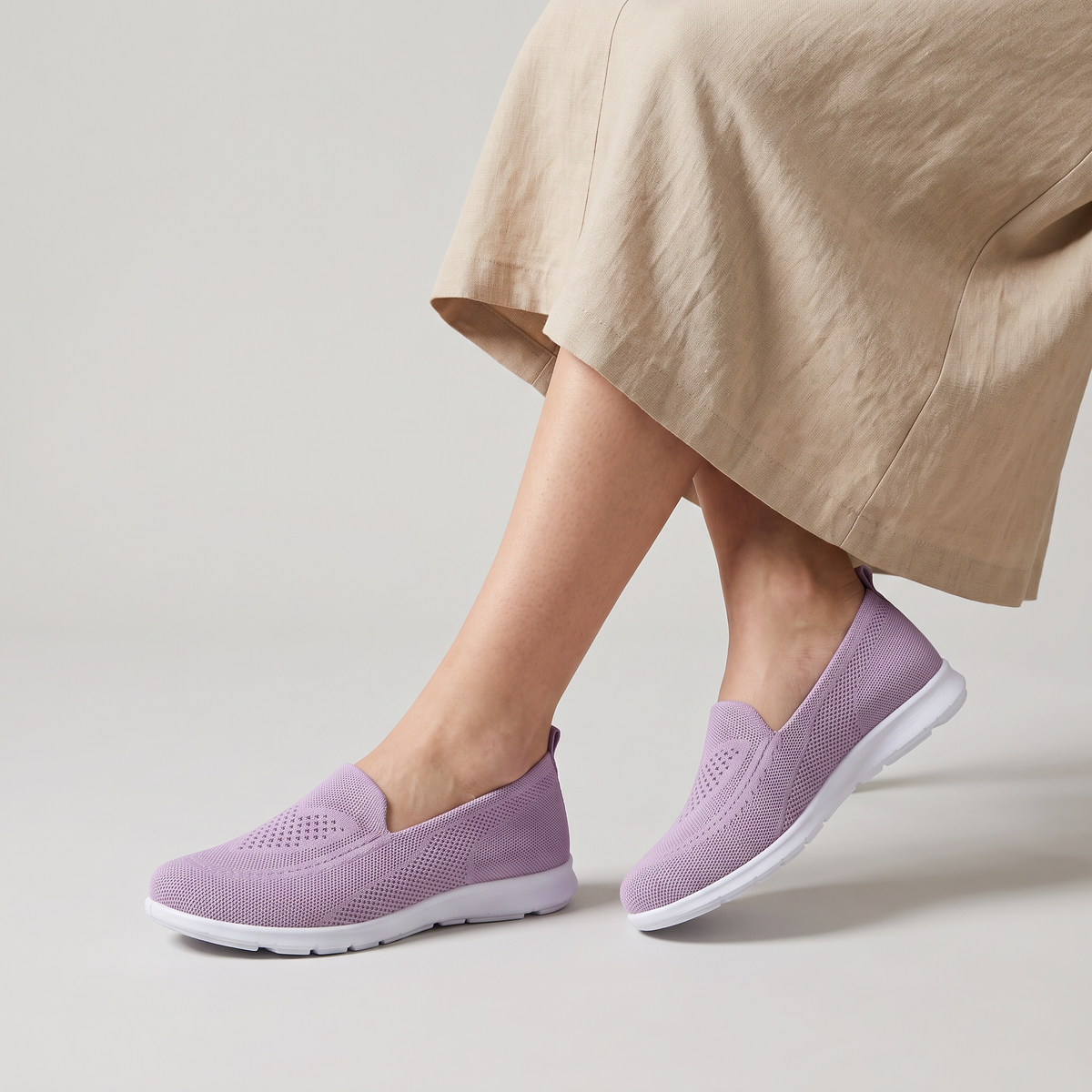 Women's Lightweight Mesh Slip-On Trainers