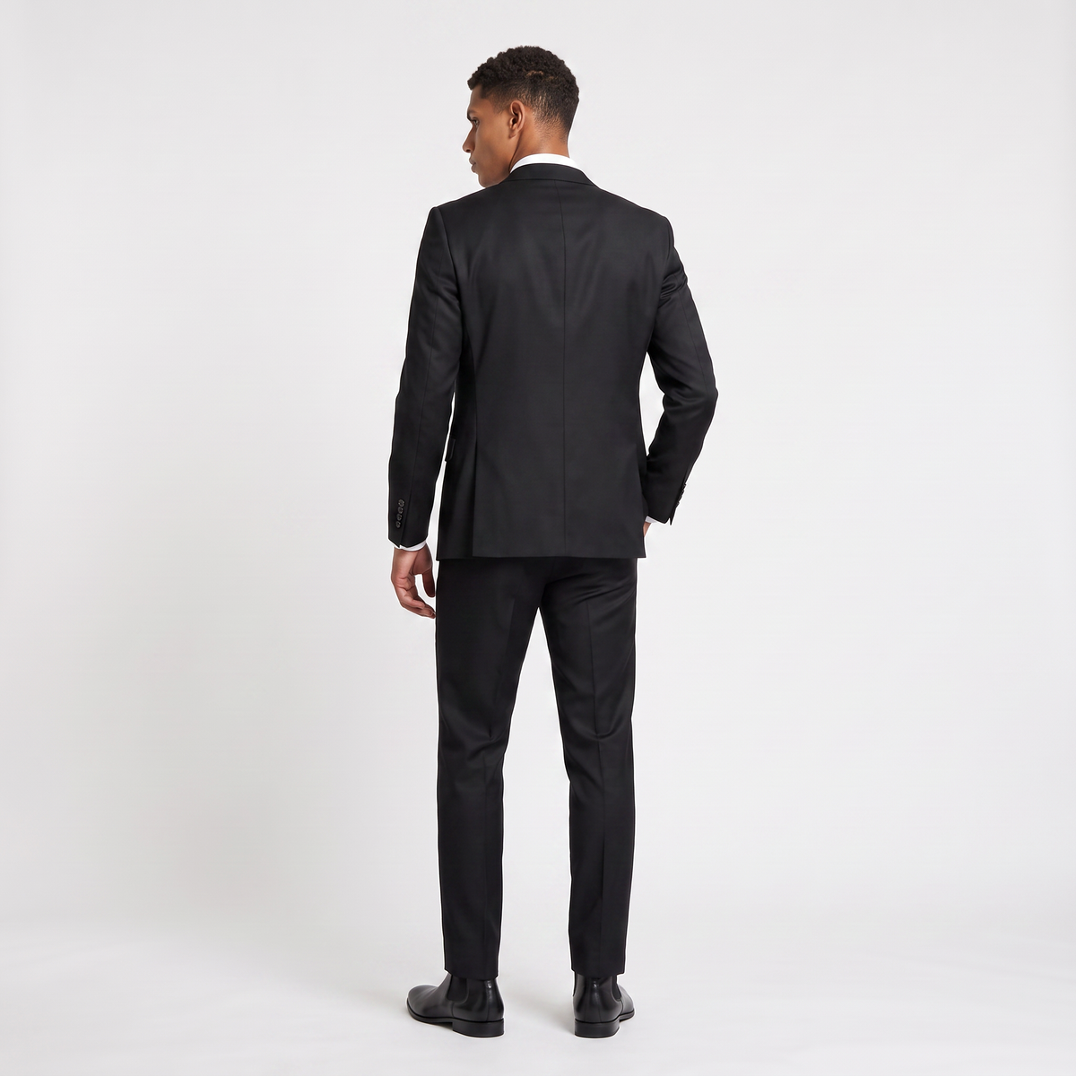 Men's Classic Wool Blend Peak Lapel Three-Piece Suit