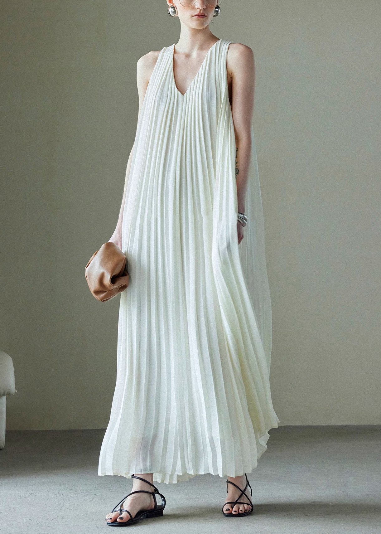 Women's Silk Maxi Robe Sleeveless V Neck Lightweight - OutfitLondon