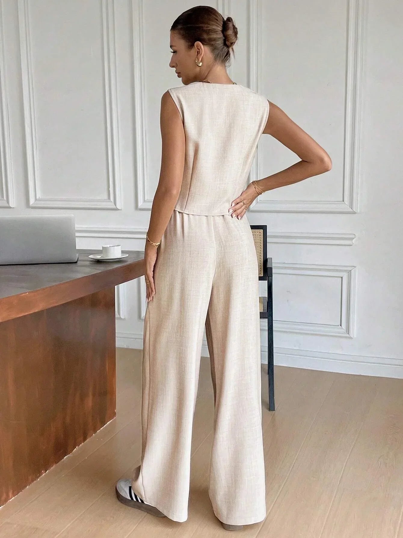 Women's Sleeveless Vest And Wide Leg Pants Set