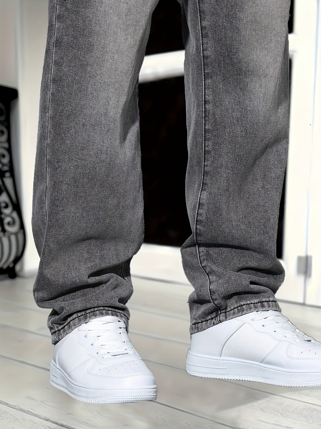 Men's Straight Leg Denim Jeans