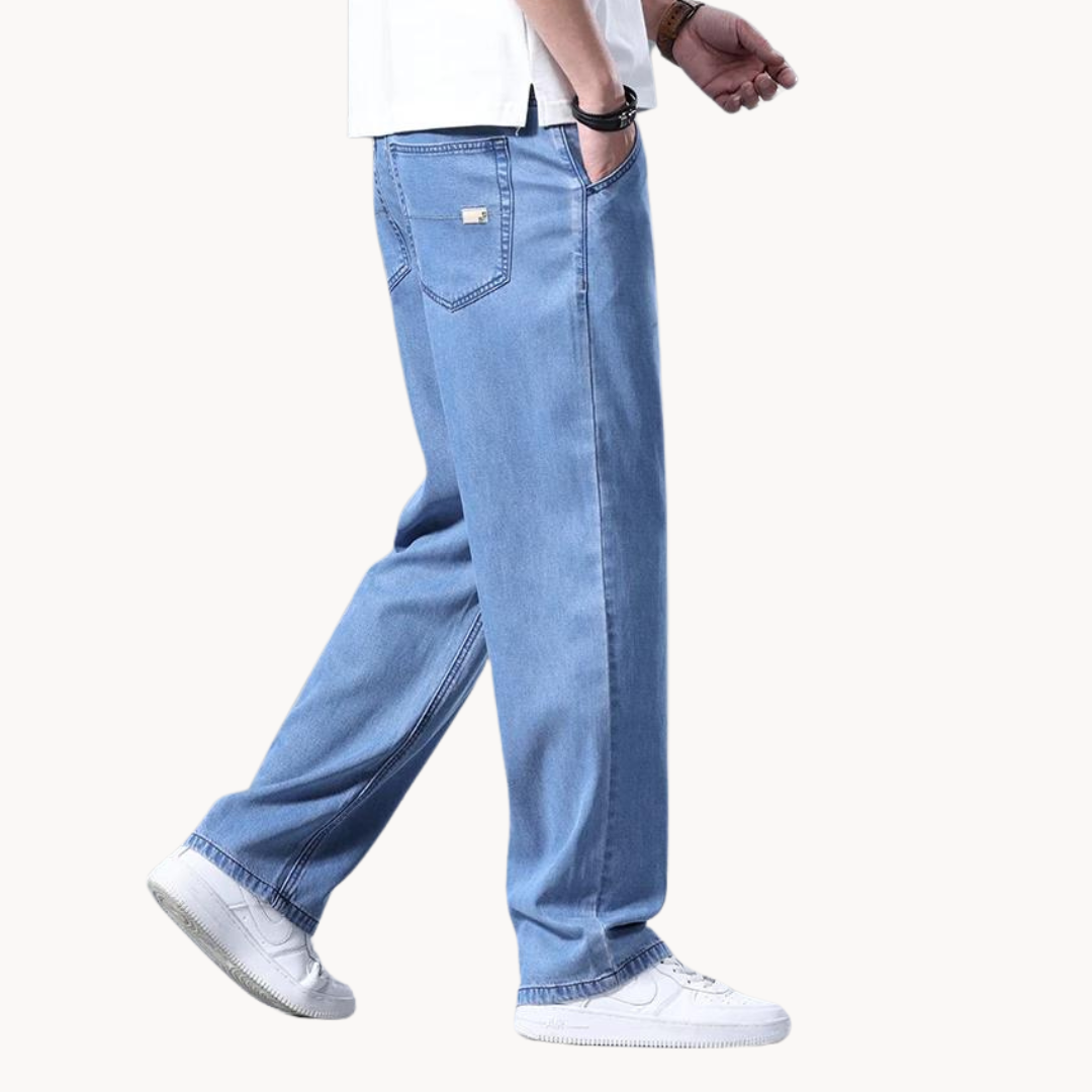 Comfortable Classic Fit Relaxed Jeans