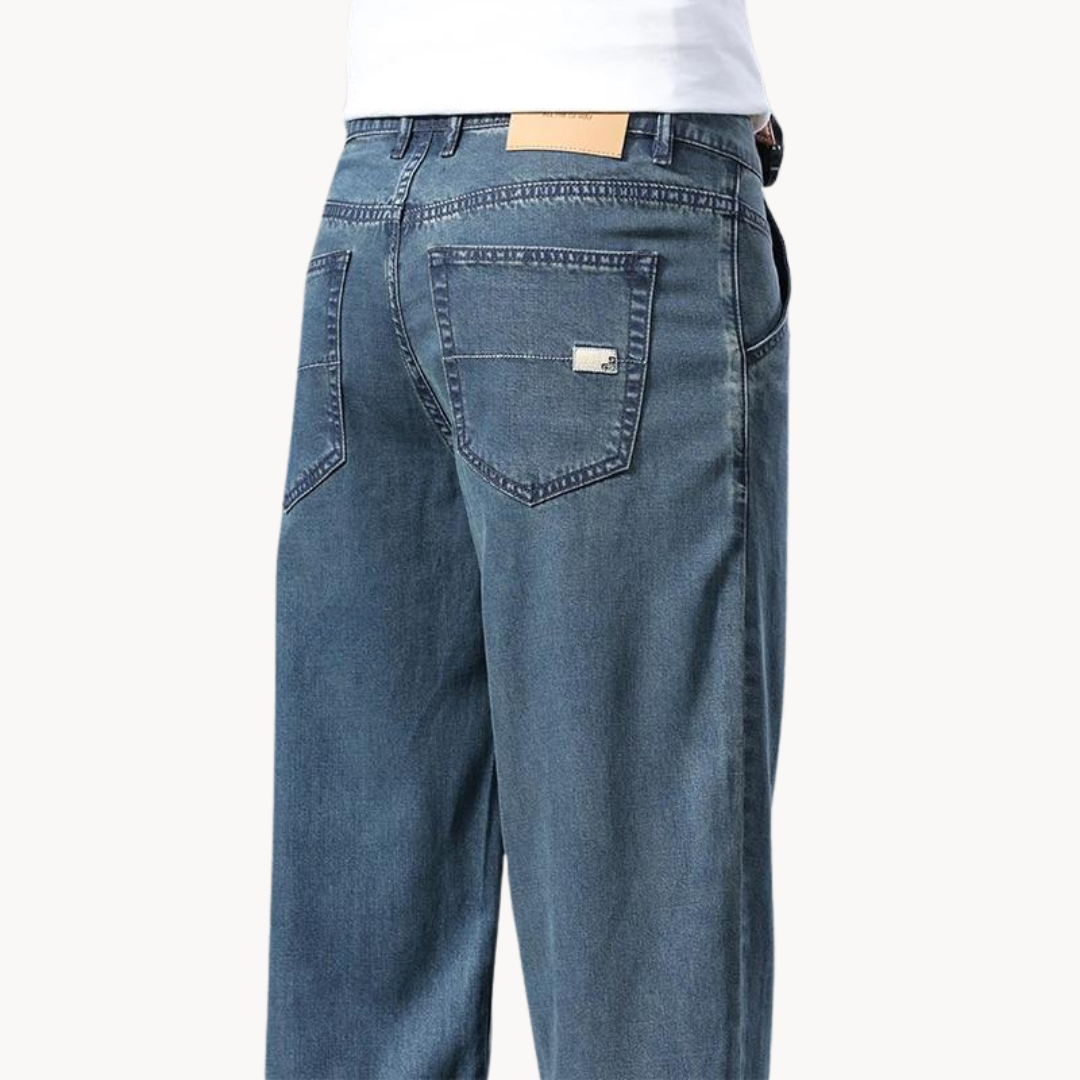 Comfortable Classic Fit Relaxed Jeans