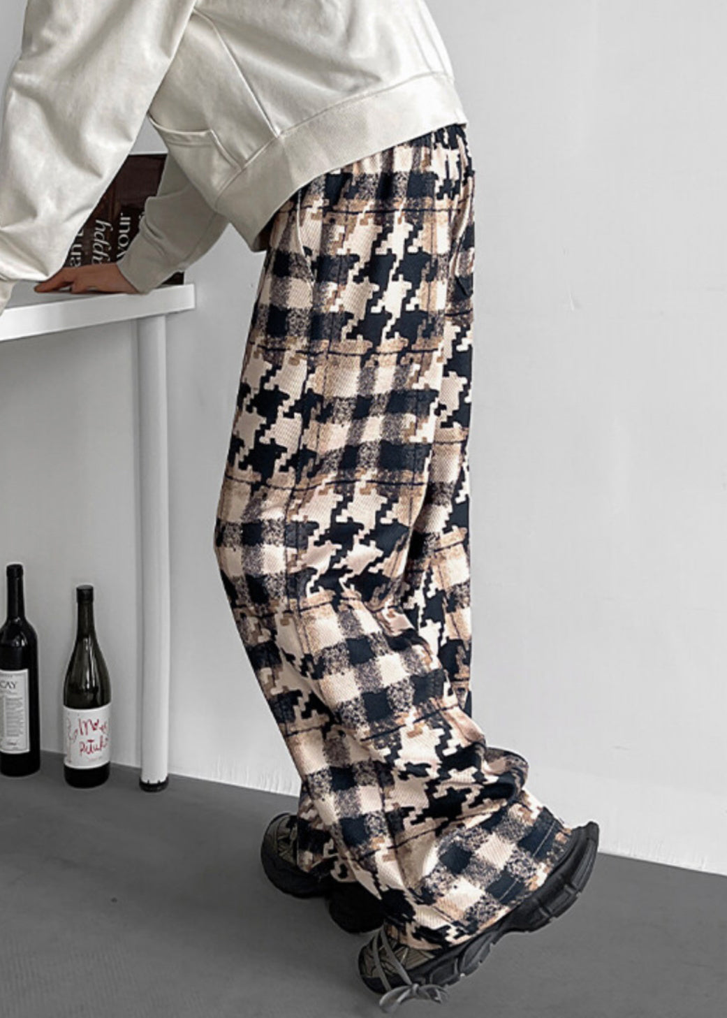 Mens Khaki Plaid Pants Cotton Blend Elastic Waistband - OutfitLondon