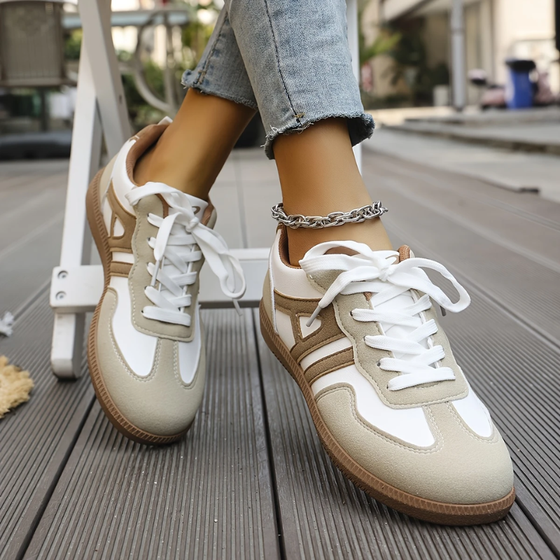 Comfy Women's Tie-Up Sporty Shoes
