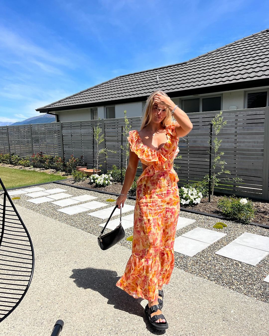 Kirsten Dress | Floral Print Ruffle Dress with Cut-Out
