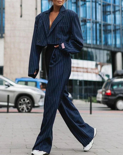 Fashionable Striped Loose Fit Pantsuit Set