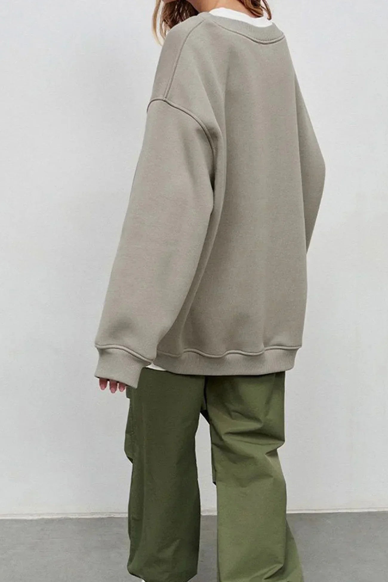 Relaxed Fit Women's Crew Sweatshirt