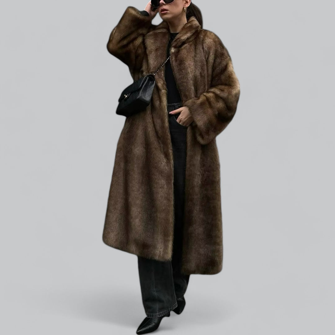 Luxurious Vintage Fur Winter Coat - OutfitLondon