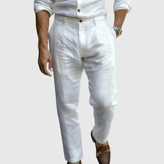 Fitted Mens Relaxed Jeans with Zip Fly and Pockets - OutfitLondon