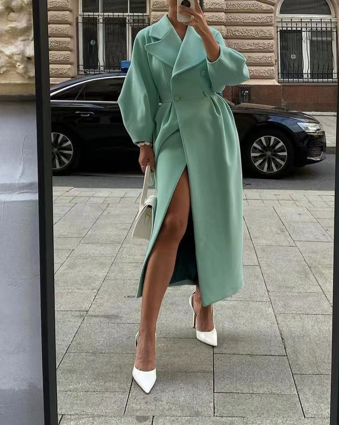 Warm Women's Wool Classic Coat with Oversized Lapel