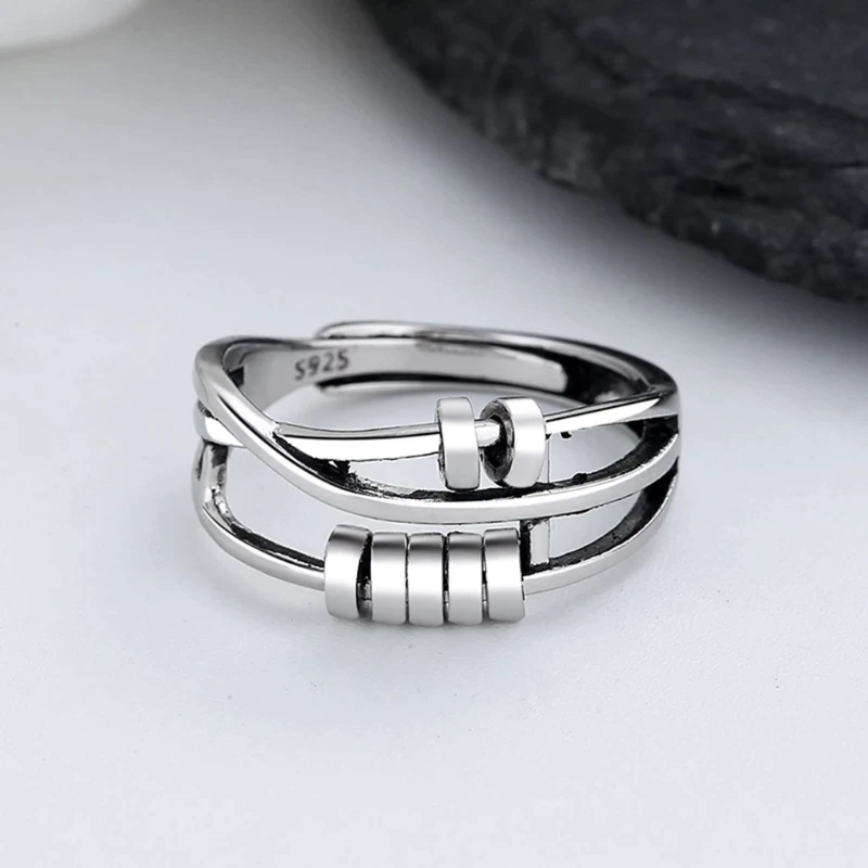 Calming Stress Relief Ring in Sleek Comfort Fit - OutfitLondon