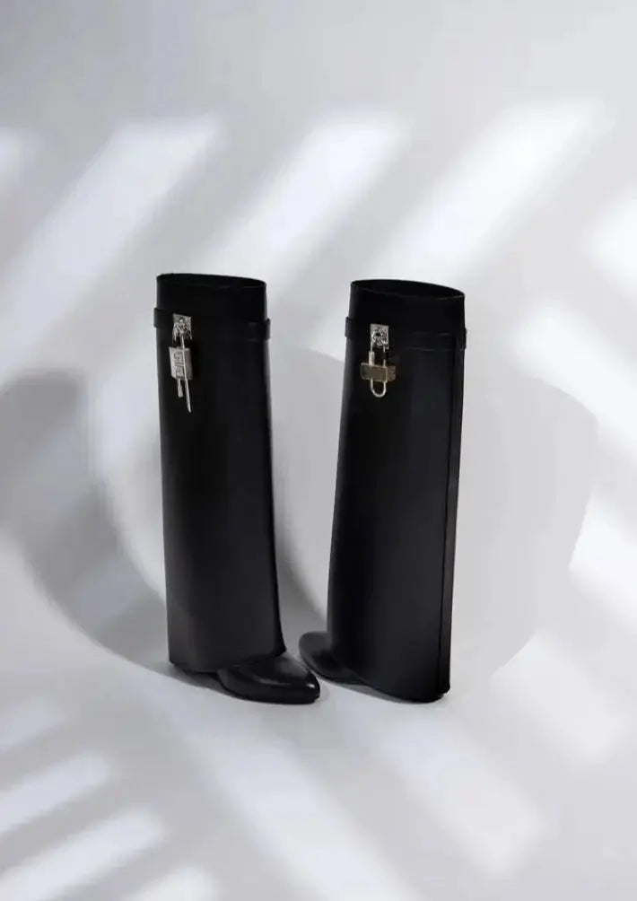 Aurelia Women's Knee-High Wedge Boots Glossy Black